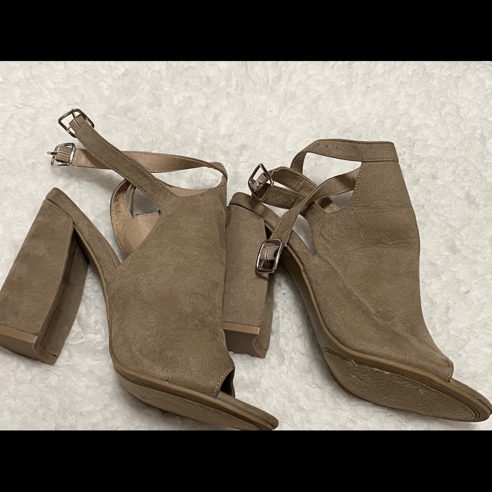 Charlotte Rousse Peep Toe Block Heel